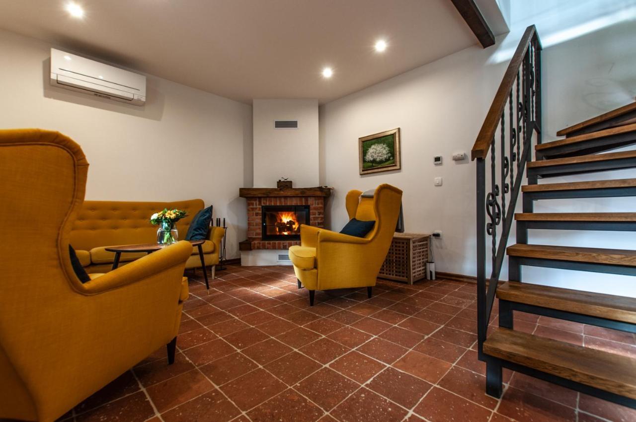 Hospedagem domiciliar Entire House In The Center Of - Free Parking - Dragon Garden Pavilion *