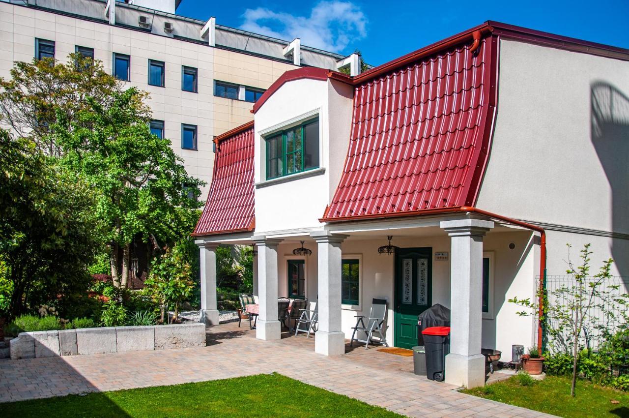 Entire House In The Center Of - Free Parking - Dragon Garden Pavilion Hospedagem domiciliar Liubliana